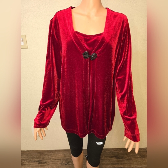 White Stag Red Velvet Cardigan Top Attached Cami Size XL Sequin Clasp - Picture 1 of 12